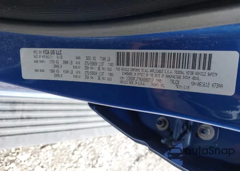 2019 Ram 1500 Laramie 4X4 5'7 Box из США, поврежденный, VIN 1C6SRFJT7KN589717